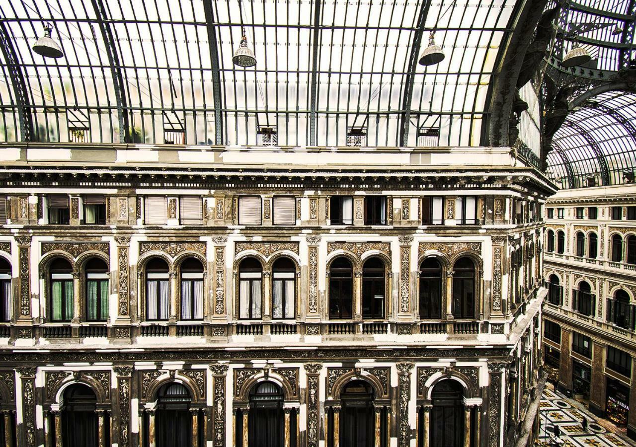 Domus Sibyllina, Galleria Umberto I Pensión Nápoles